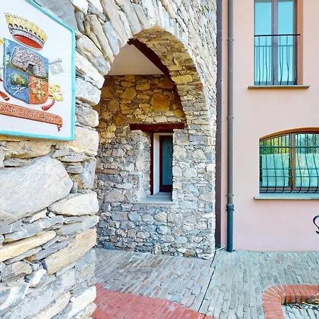 Belvedere - Borgo Agosti By World Marina dʼAndora